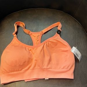 La Vie En Rose Light Pink Wireless Lightly Removable Padded Sports Bra Size M